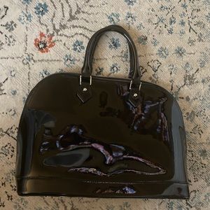 DANIER BLACK PATENT SHOULDER BAG